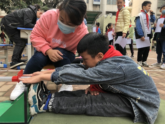 郑州市管城区南学街小学开展体质健康测试暨秋季运动会活动