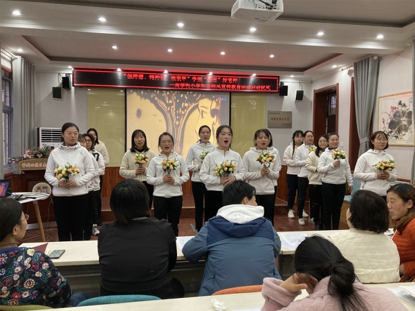 “强师德、铸师魂、做表率,争做四有好老师” ——郑州管城区南学街小学开展师德师风宣传活动启动仪式